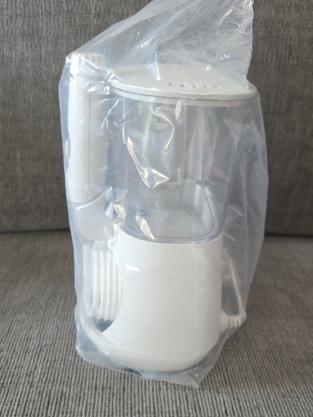 Waterpik Aquarius Water Flosser in White, New In Box, 7 Flosser Tips. - Picture 8 of 12